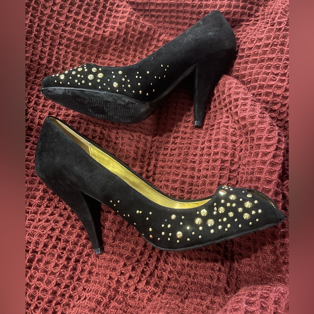 Sigerson Morrison Black & Gold Pumps